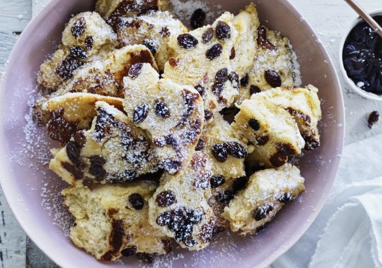 Kaiserschmarrn (torn pancake dessert)