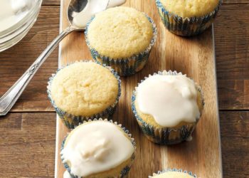 A desirable salmon cake grants wealthy taste and soft texture