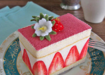 This Cake Artist Makes Confectionery Look Like Classical Paintings