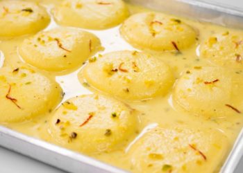 ‘Jai Shri Ram’, ‘Joy Bangla’ sweets for sale in West Bengal