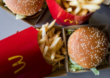 Senators tell McDonald’s: Franchisees need harassment policies