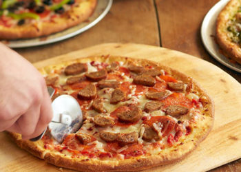A huge franchisee’s monetary challenges places extra pressure on Pizza Hut