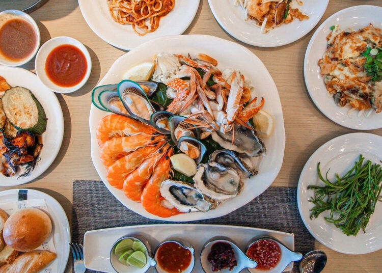 Manila eats: Friday nights are for seafood at this inn buffet